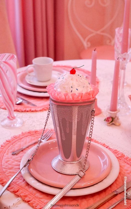 kitsch shake it up crossbody sølv tilbehør FT2T22211 Kvinder Betsey Johnson