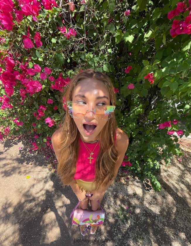 flyve solbriller i alle regnbuens farver tilbehør FT2T22368 Kvinder Betsey Johnson